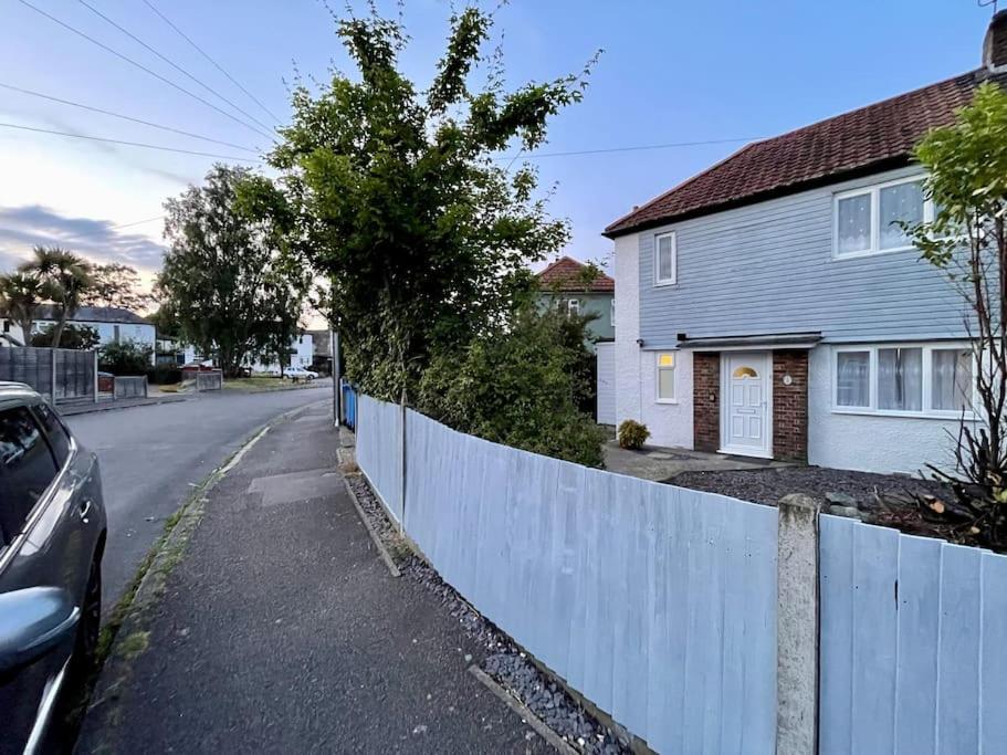Semi Detached House In *